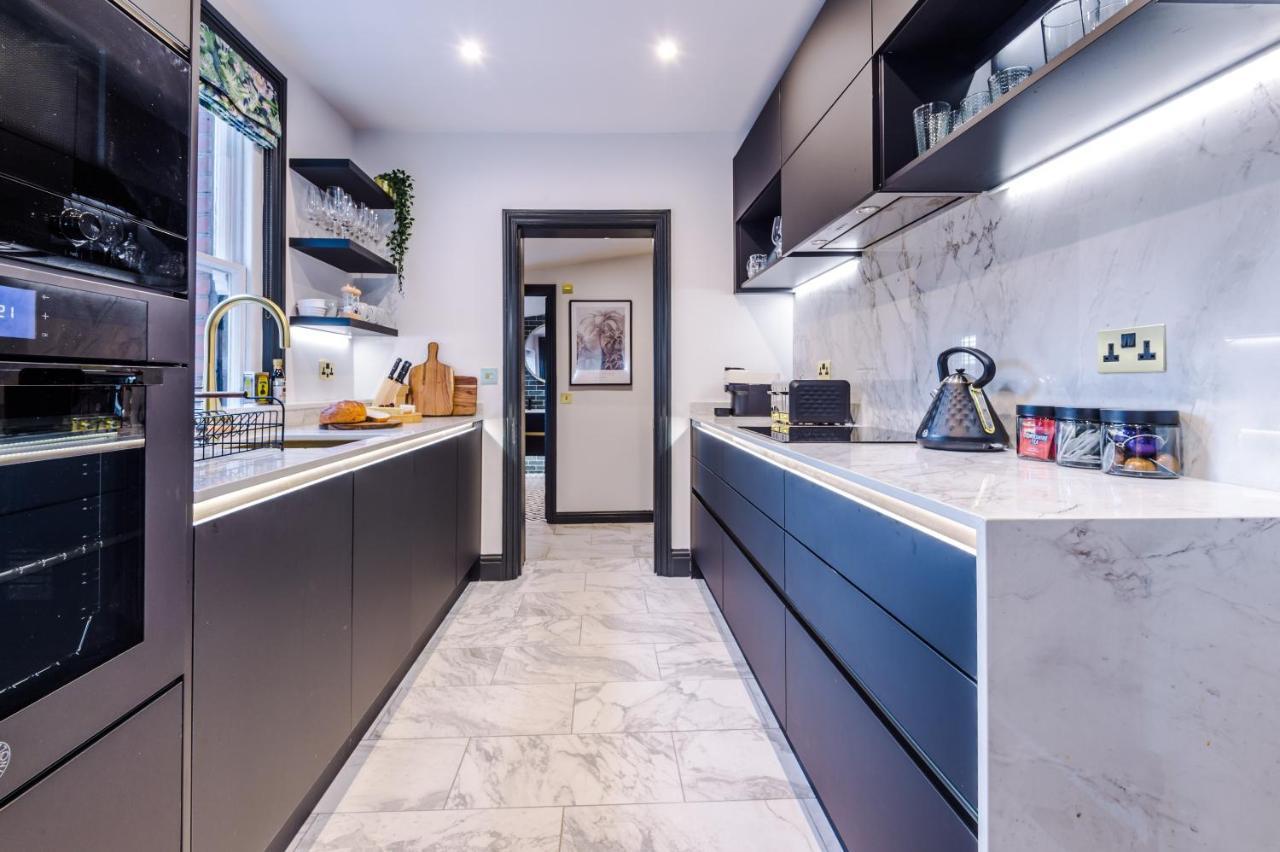 Exquisite Home In Windsor By Casa By Grace, Near Legoland, Perfect For Large Groups, Pet Friendly, Free Parking, Sleeps 7-9! Exterior foto